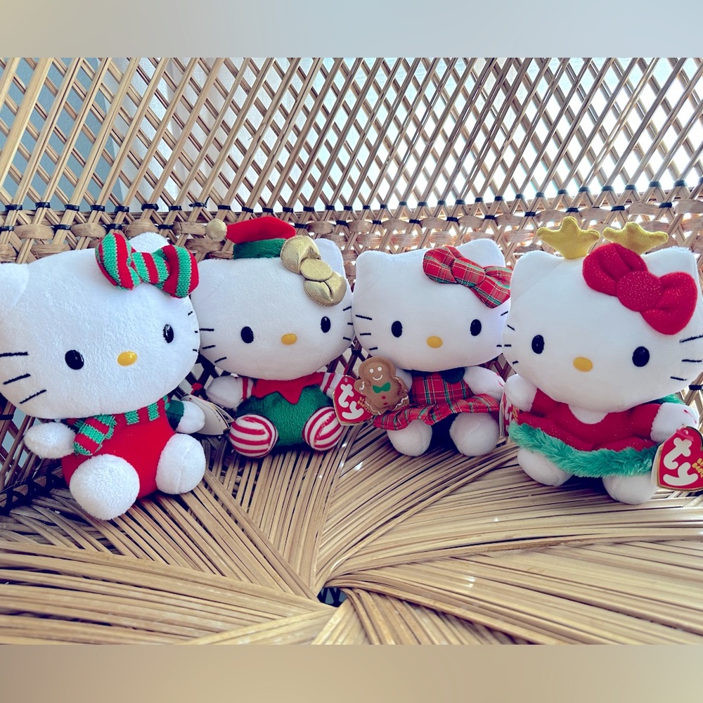 Christmas Hello Kitty plush bundle